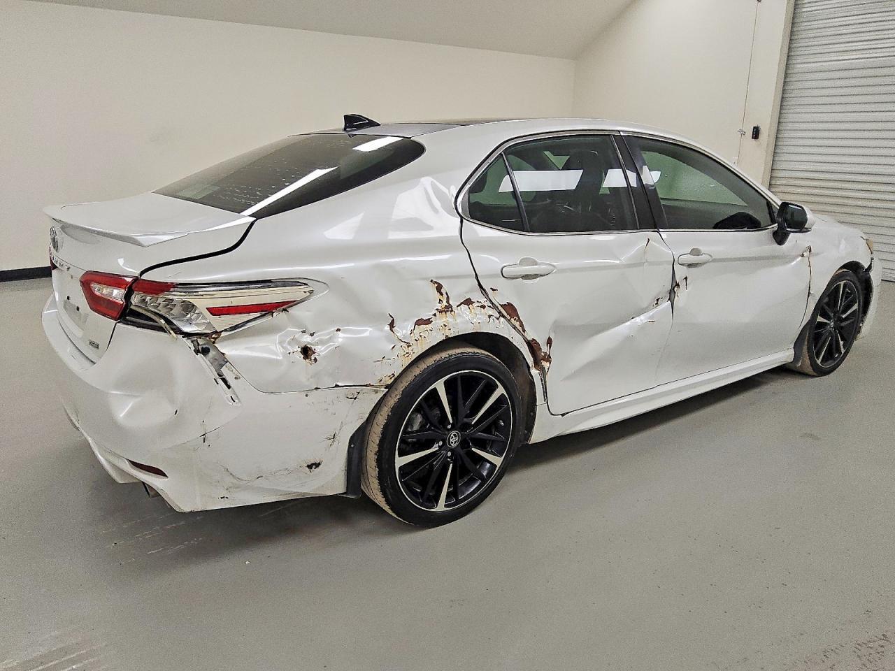 2019 TOYOTA CAMRY