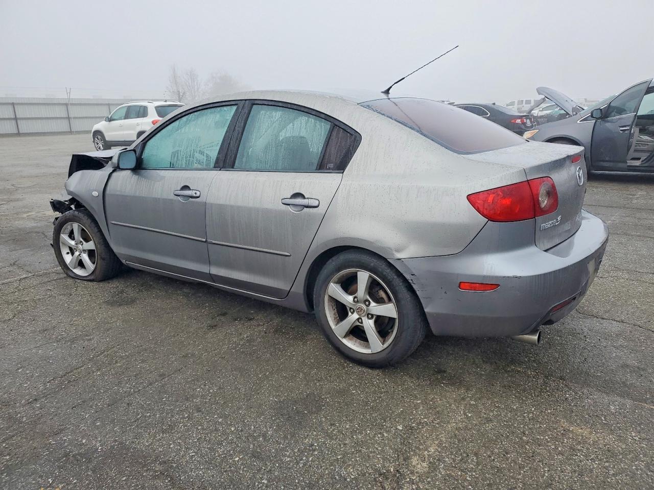 2006 MAZDA 3