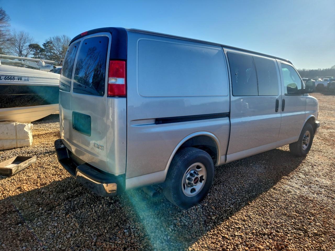2023 GMC Savana