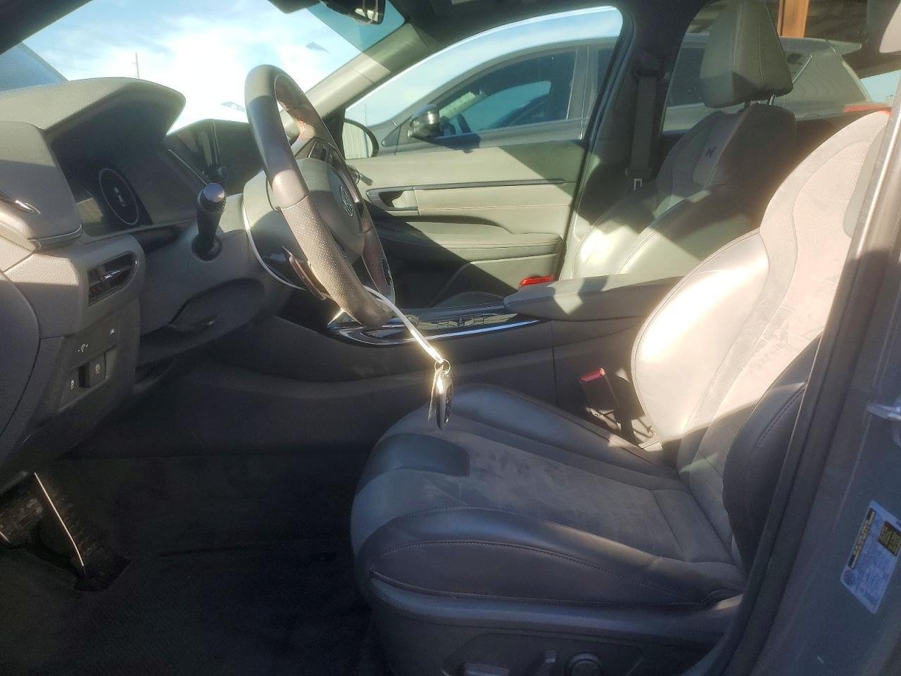 2023 HYUNDAI SONATA