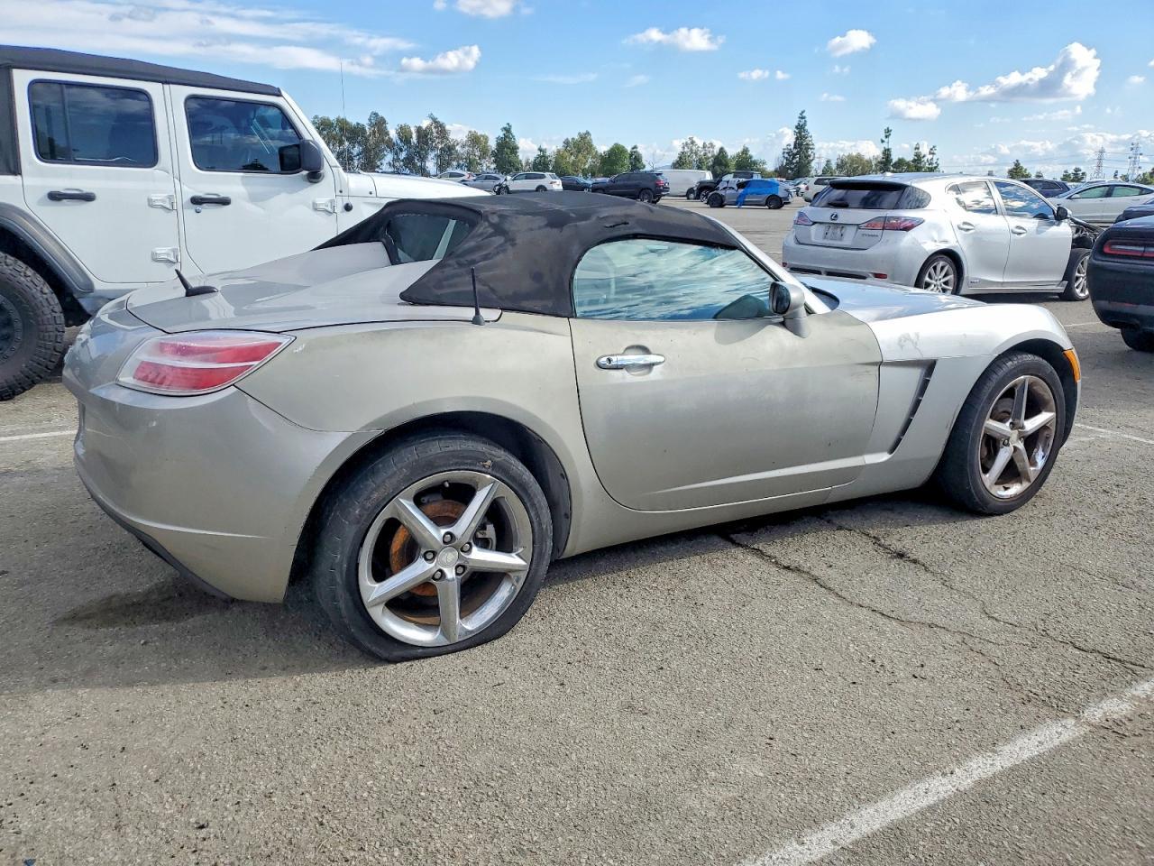 2007 SATURN Sky