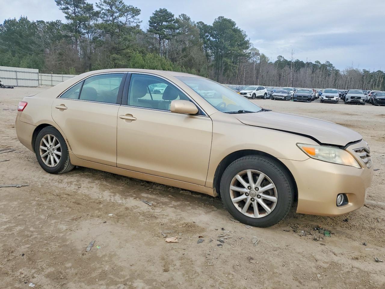 2010 TOYOTA CAMRY