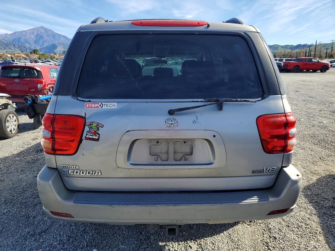 2003 TOYOTA Sequoia