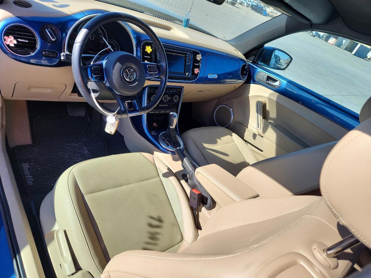 2019 VOLKSWAGEN Beetle