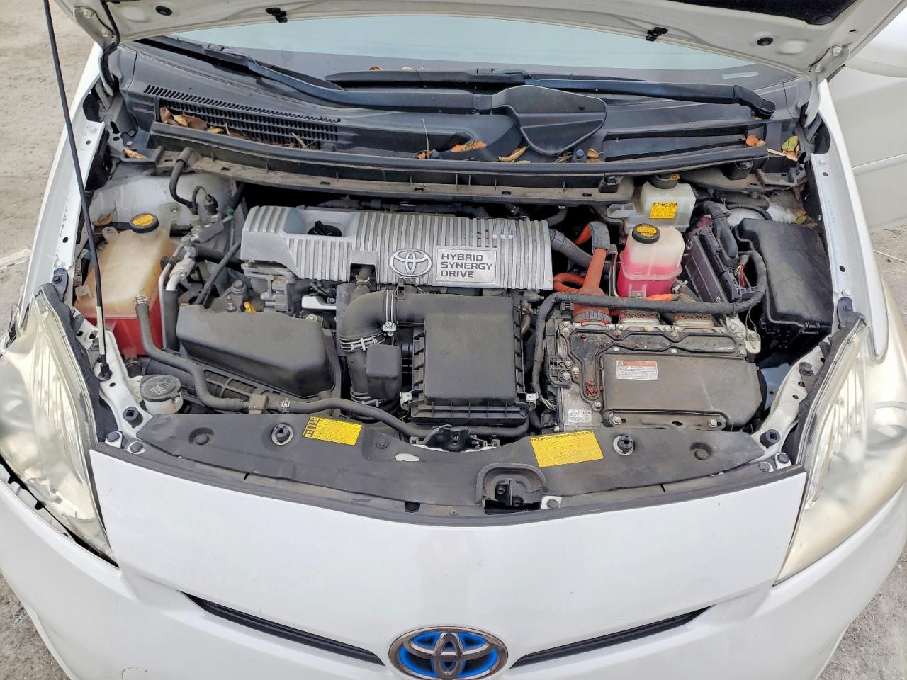 2014 TOYOTA PRIUS