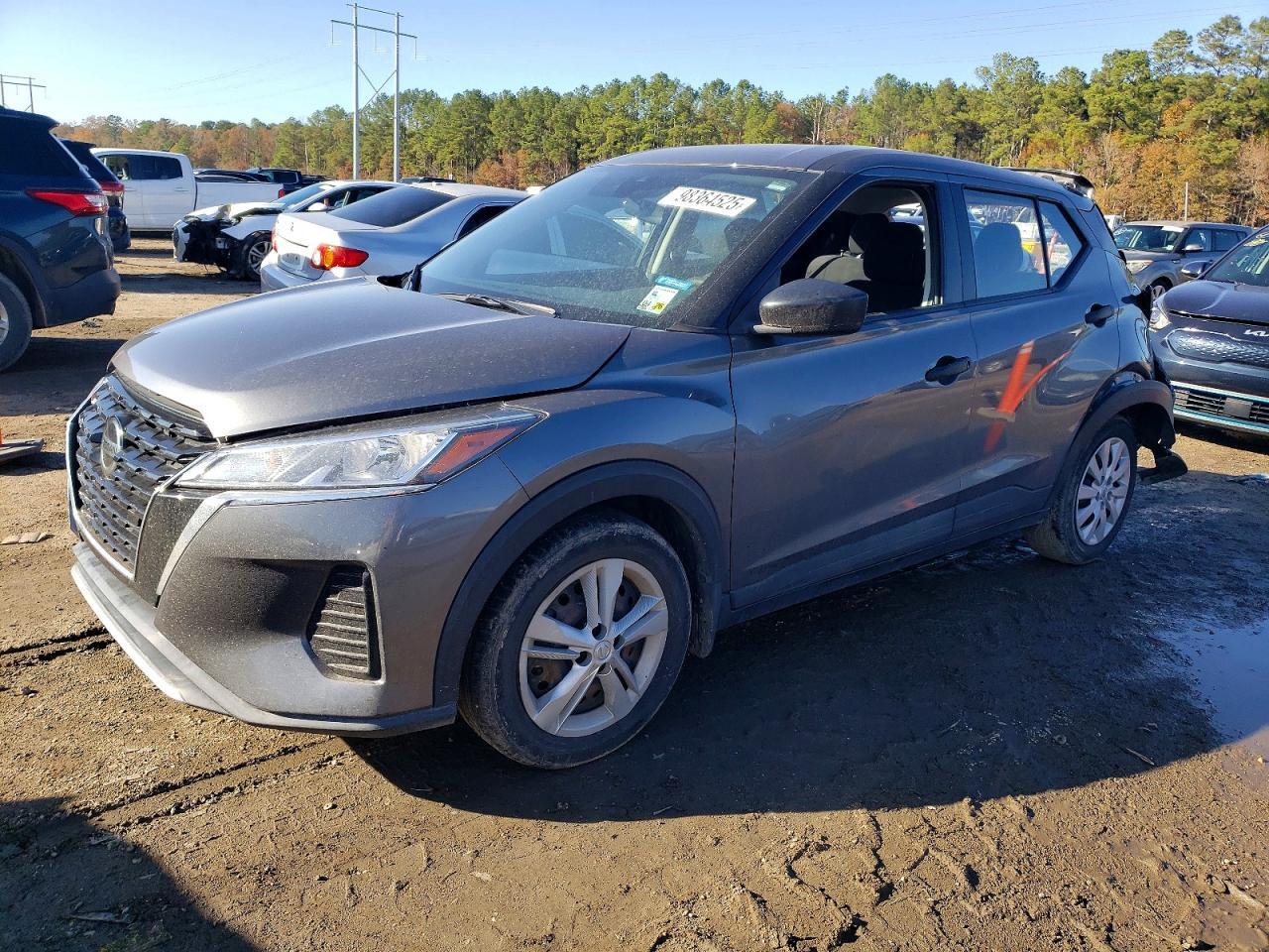 2021 NISSAN KICKS