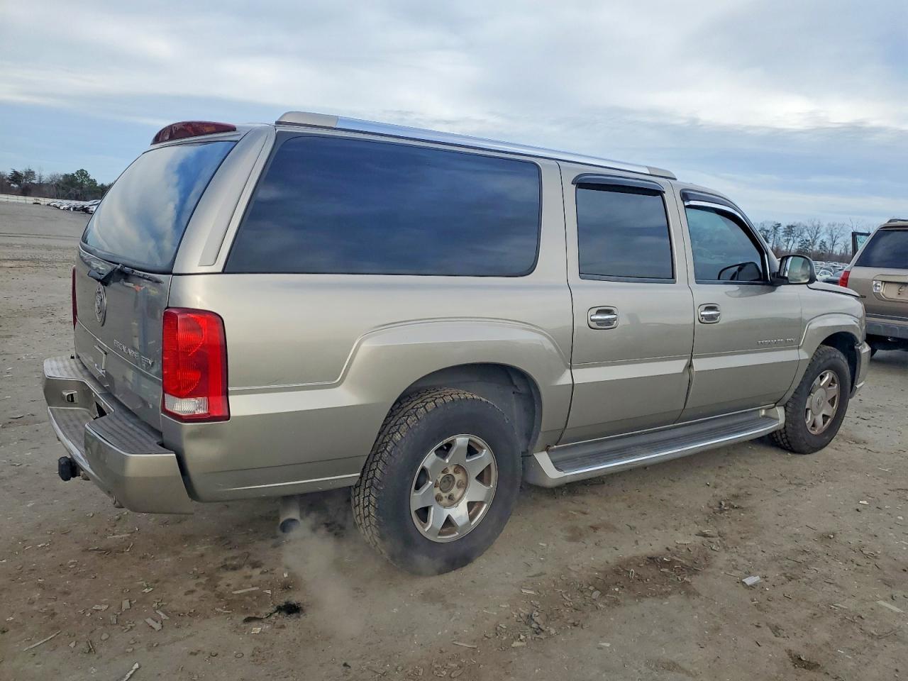 2003 CADILLAC Escalade ESV