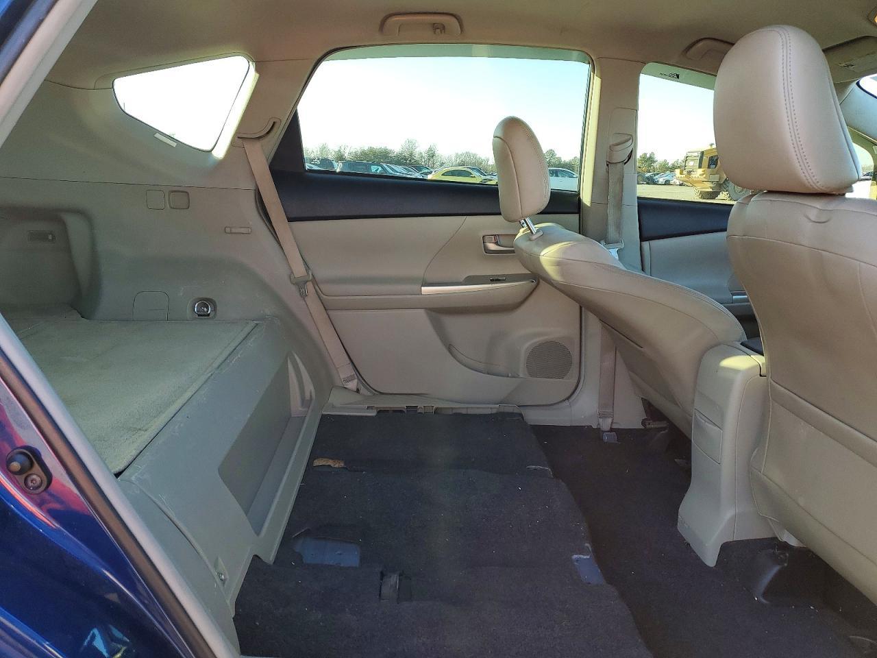 2012 TOYOTA PRIUS V