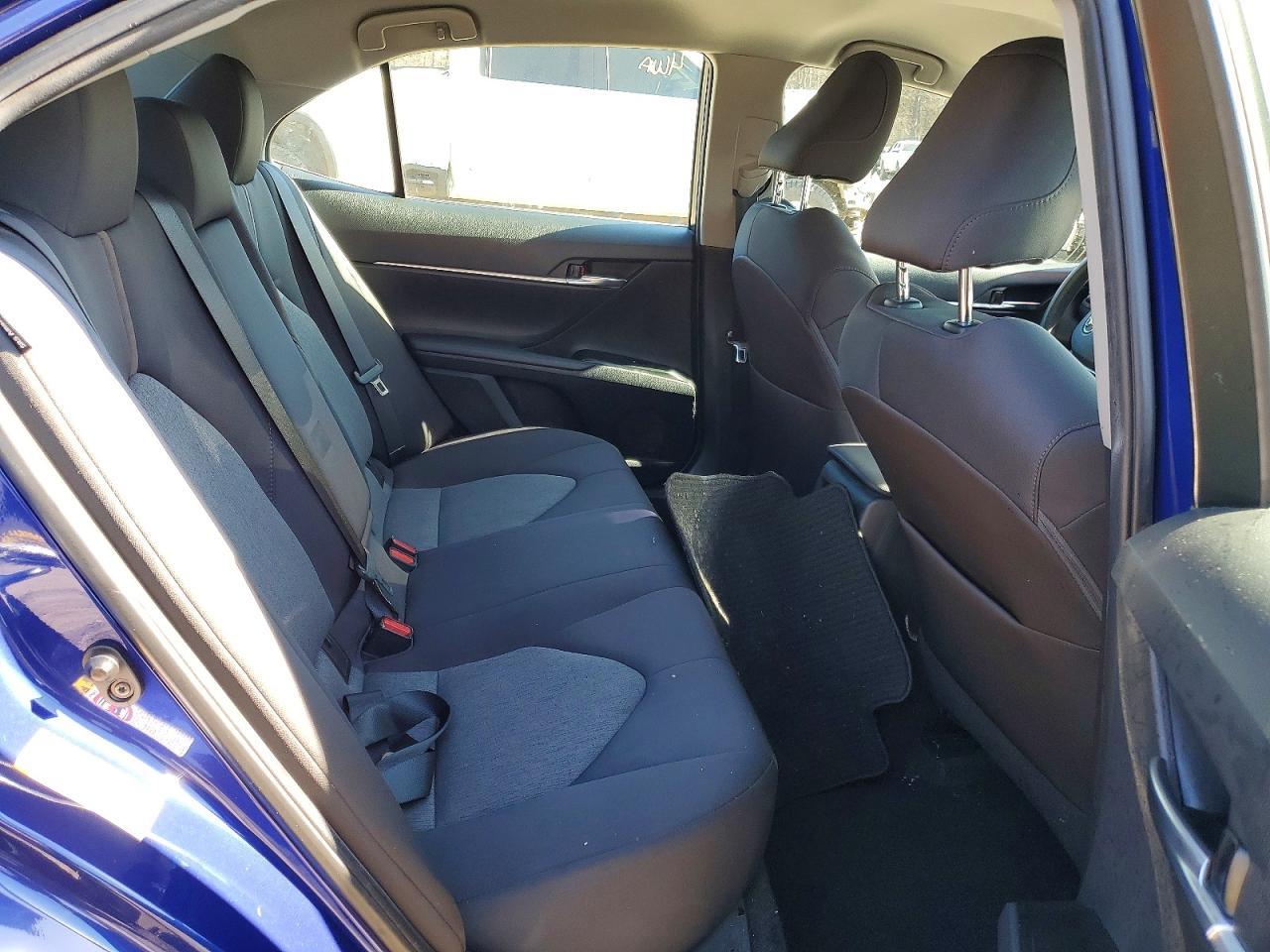 2018 TOYOTA CAMRY