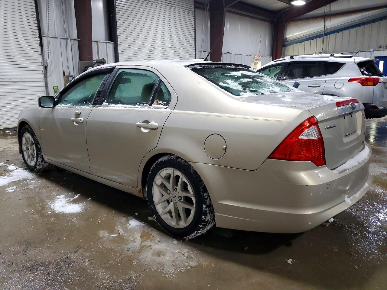 2010 FORD FUSION