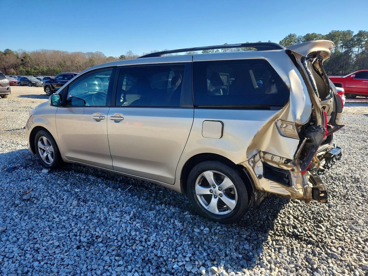 2013 TOYOTA SIENNA