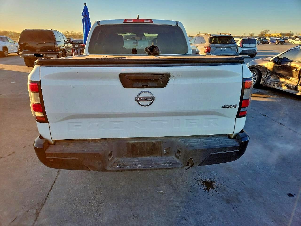 2022 NISSAN Frontier