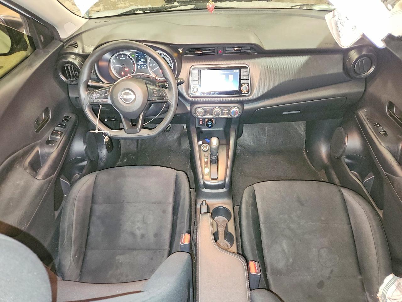 2023 NISSAN KICKS