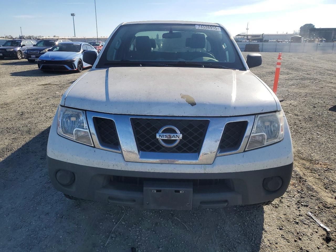 2016 NISSAN Frontier