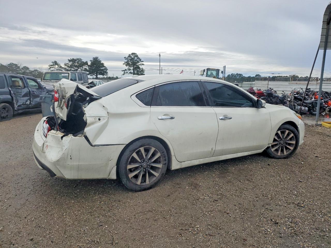 2016 NISSAN ALTIMA