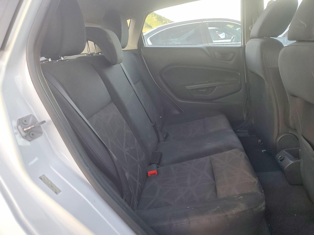 2012 FORD Fiesta