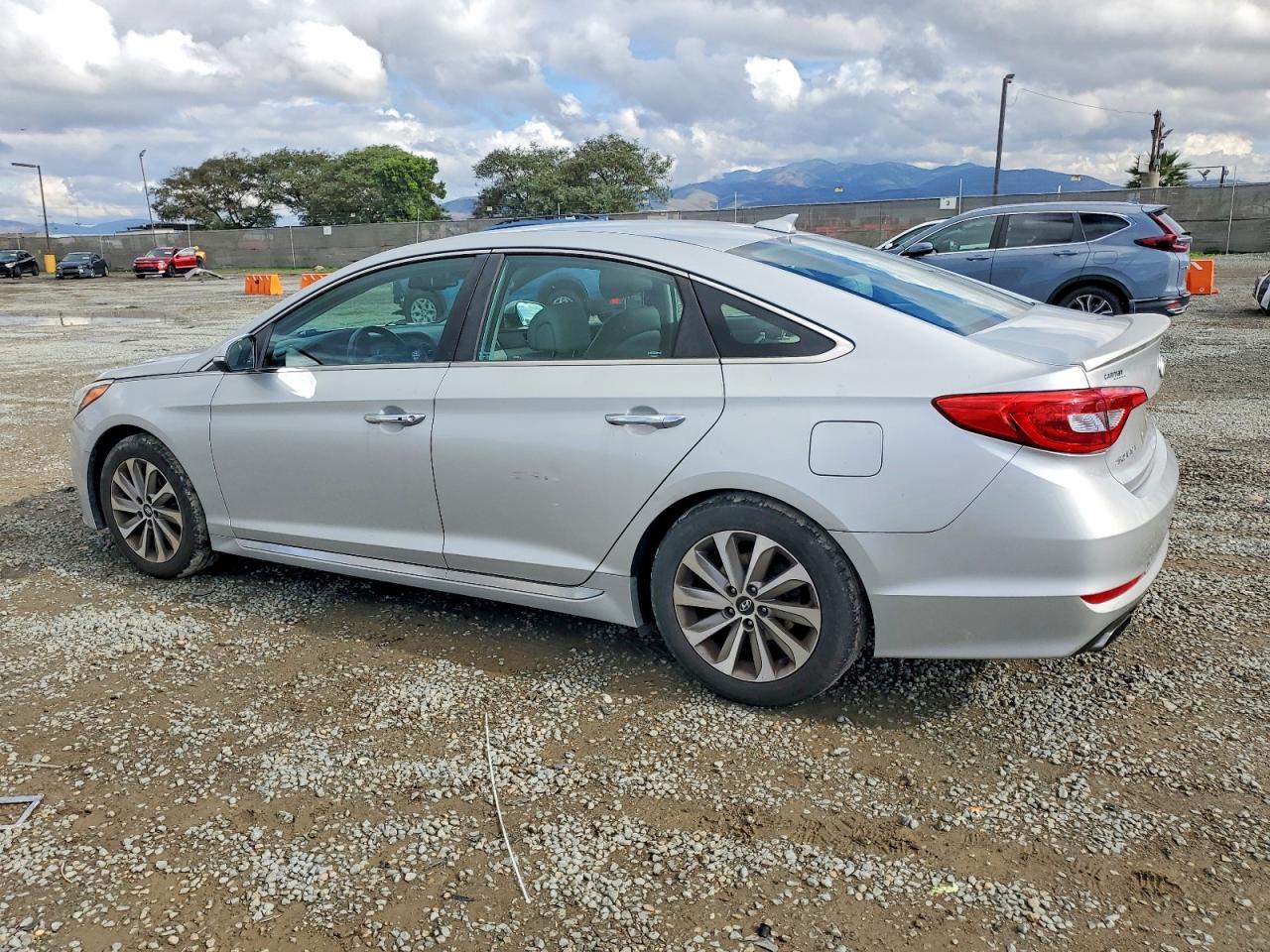 2015 HYUNDAI SONATA
