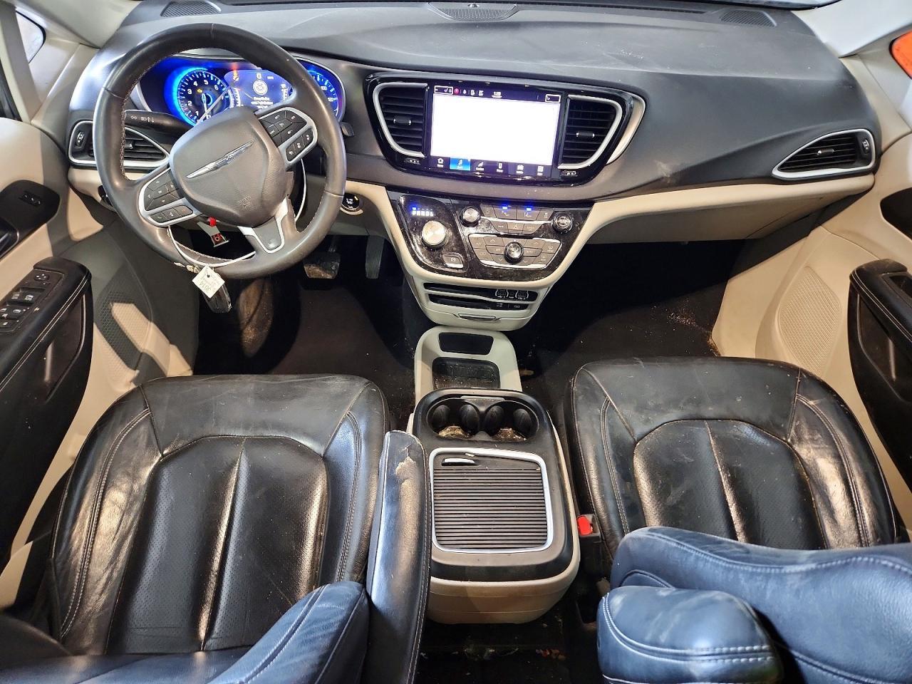 2022 CHRYSLER Pacifica