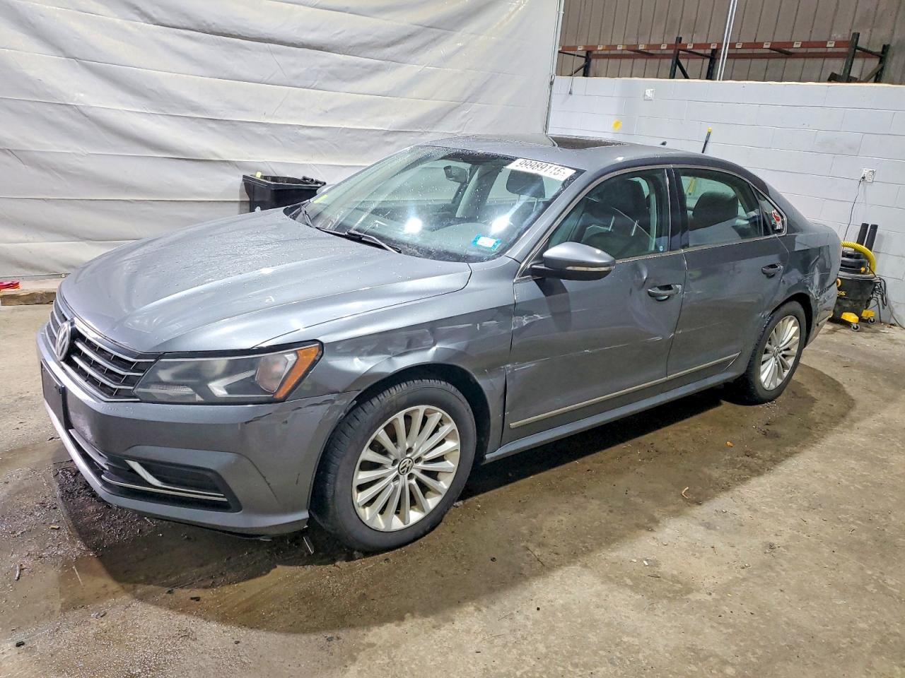 2017 VOLKSWAGEN Passat