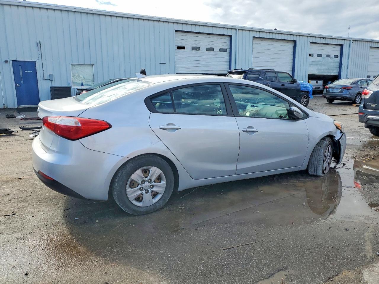 2016 KIA FORTE