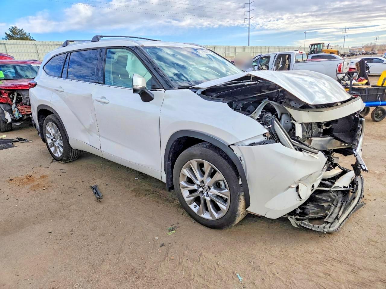 2023 TOYOTA HIGHLANDER