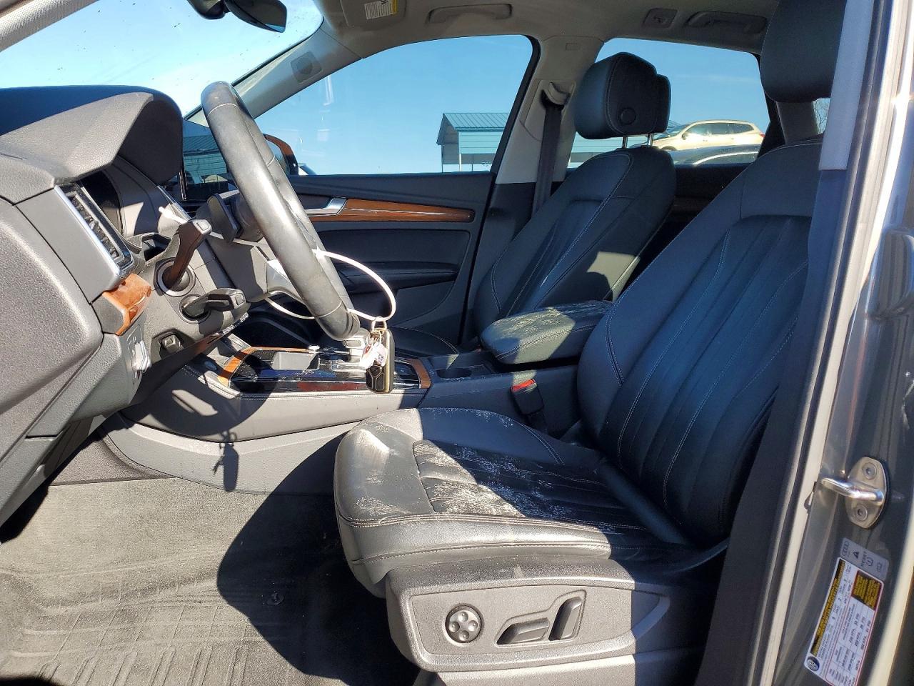 2023 AUDI Q5