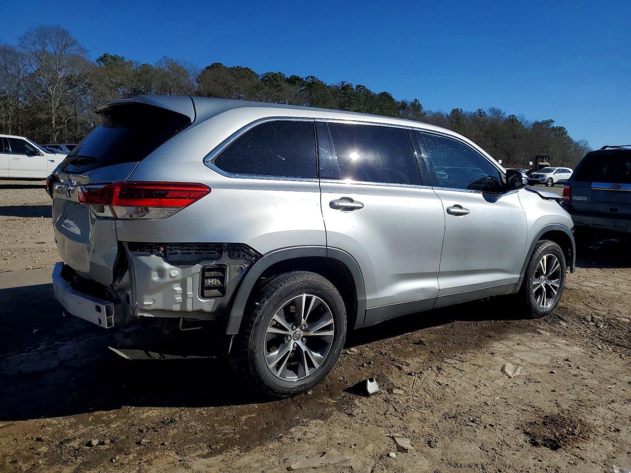 2019 TOYOTA HIGHLANDER