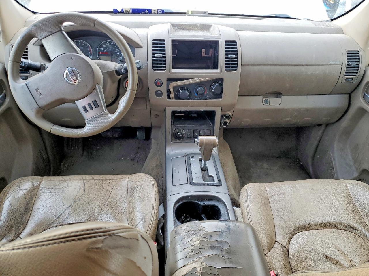 2011 NISSAN PATHFINDER