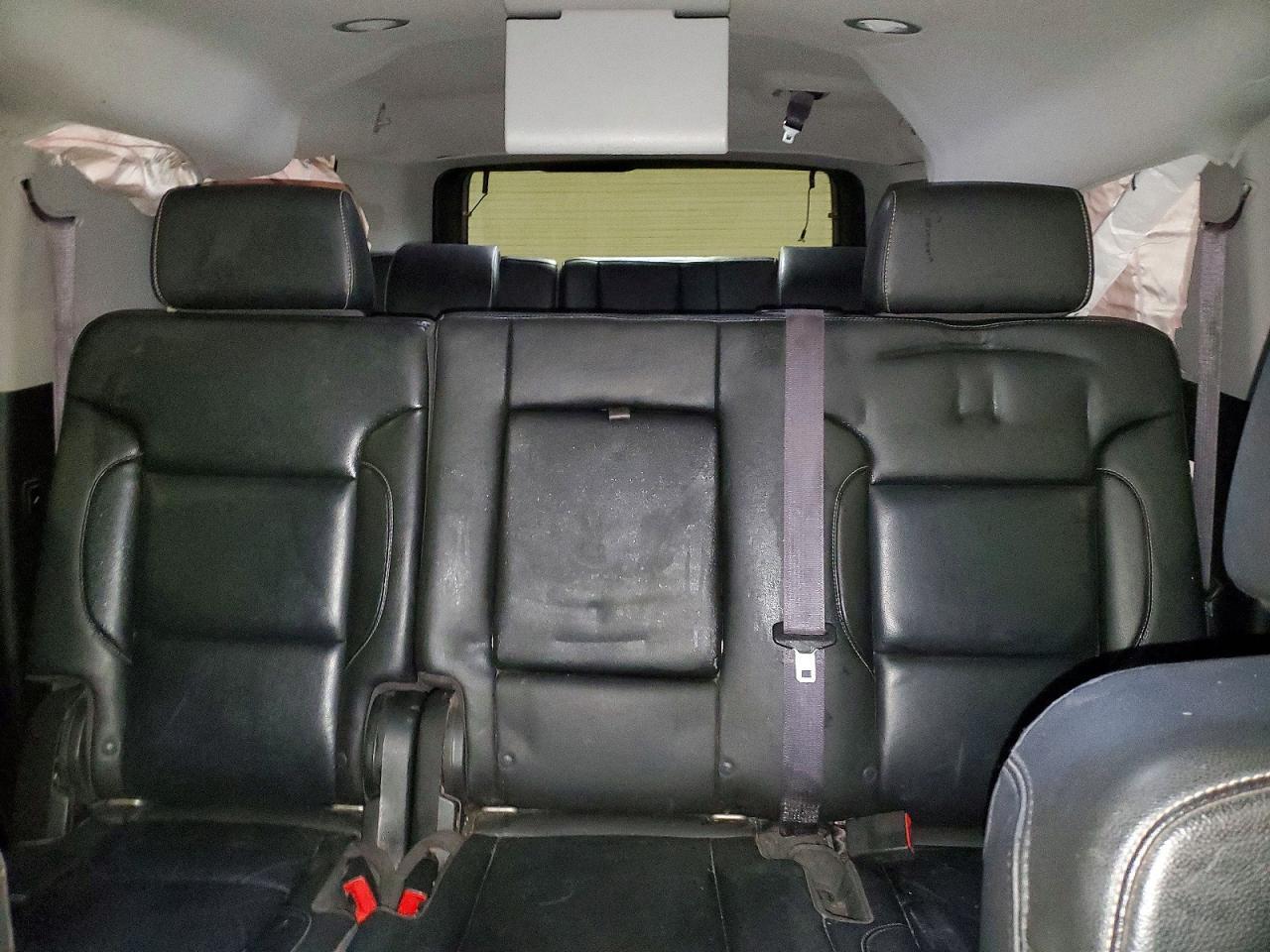 2016 CHEVROLET Suburban