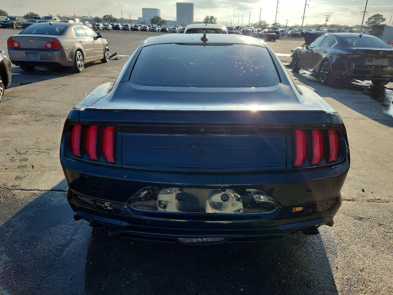 2021 FORD MUSTANG