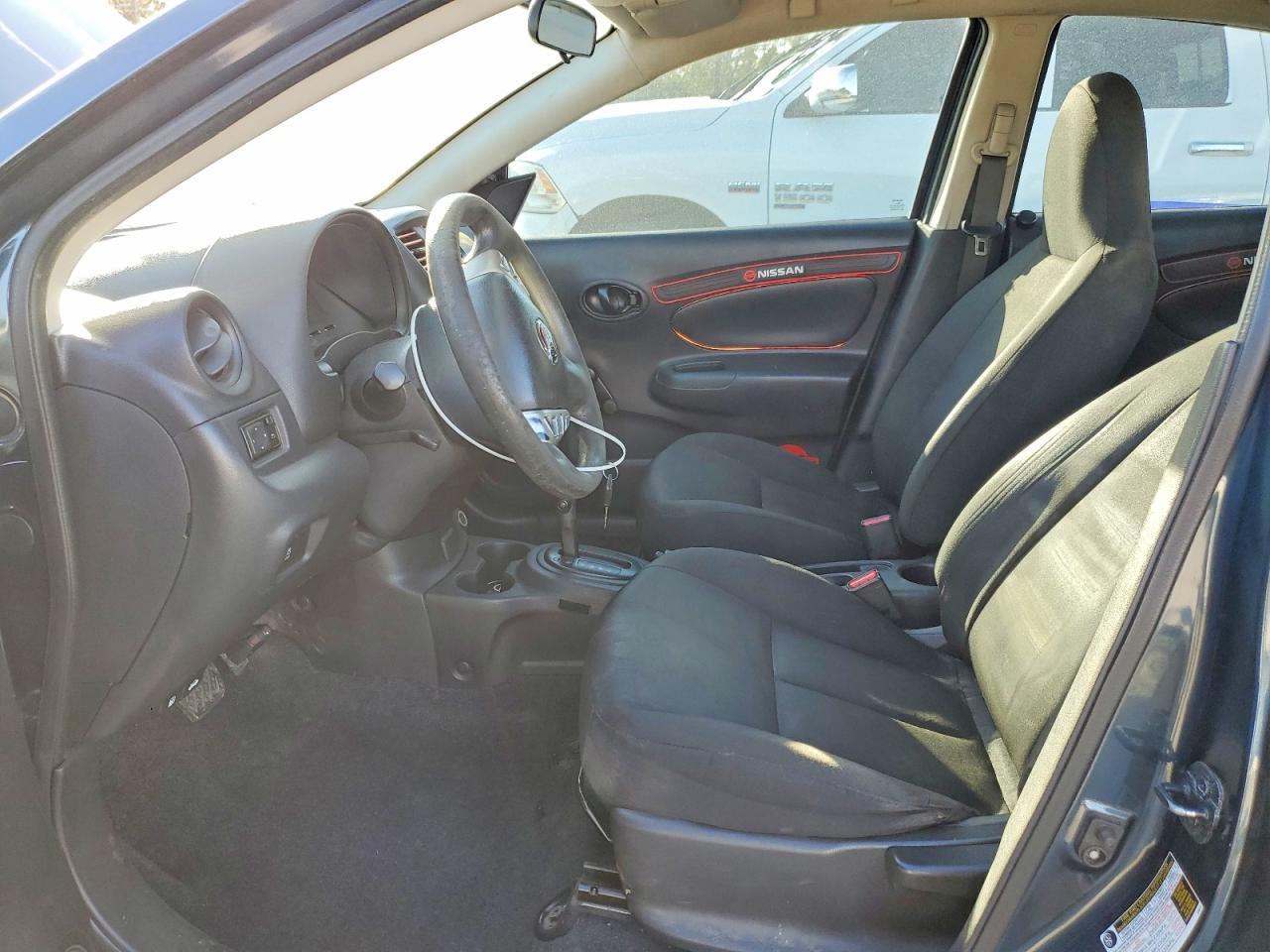 2017 NISSAN VERSA