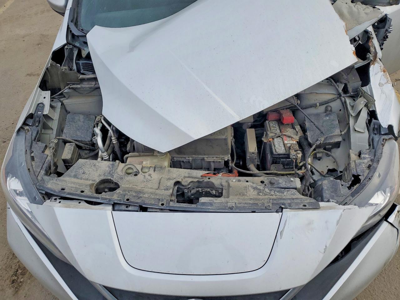 2018 NISSAN LEAF