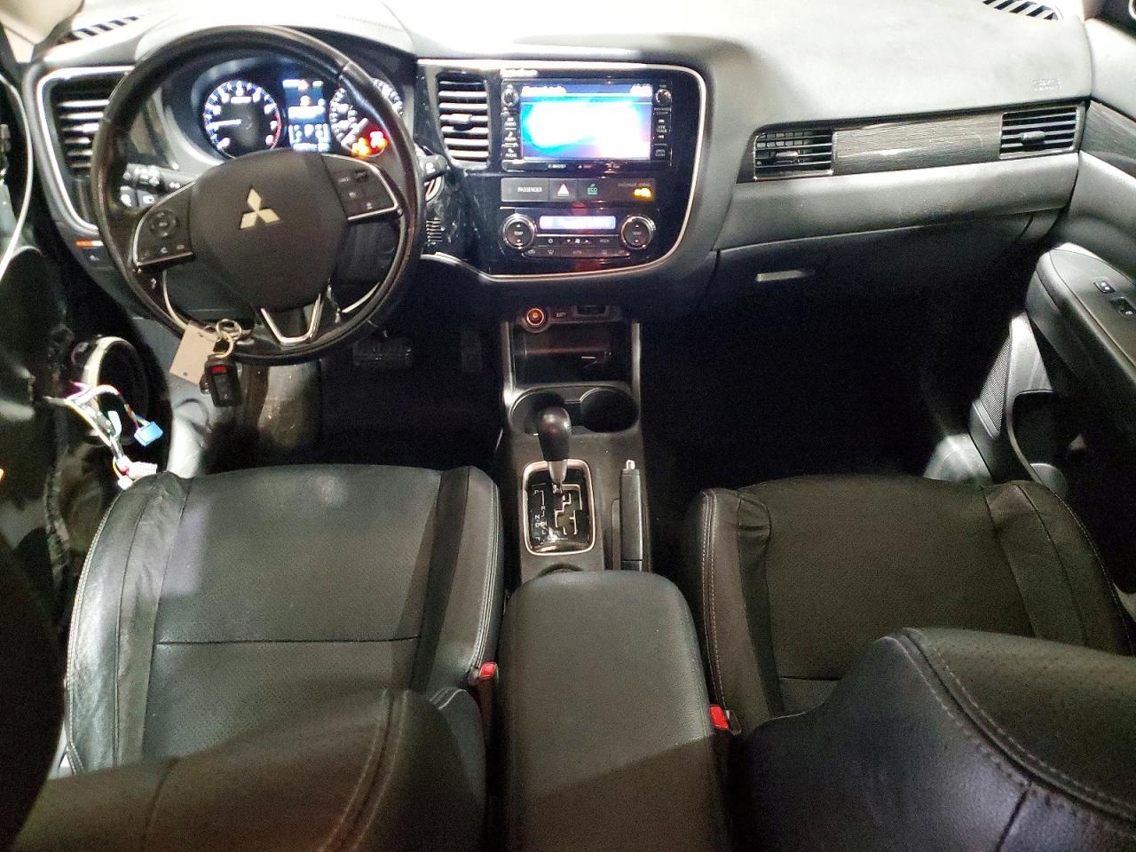 2016 MITSUBISHI outlander