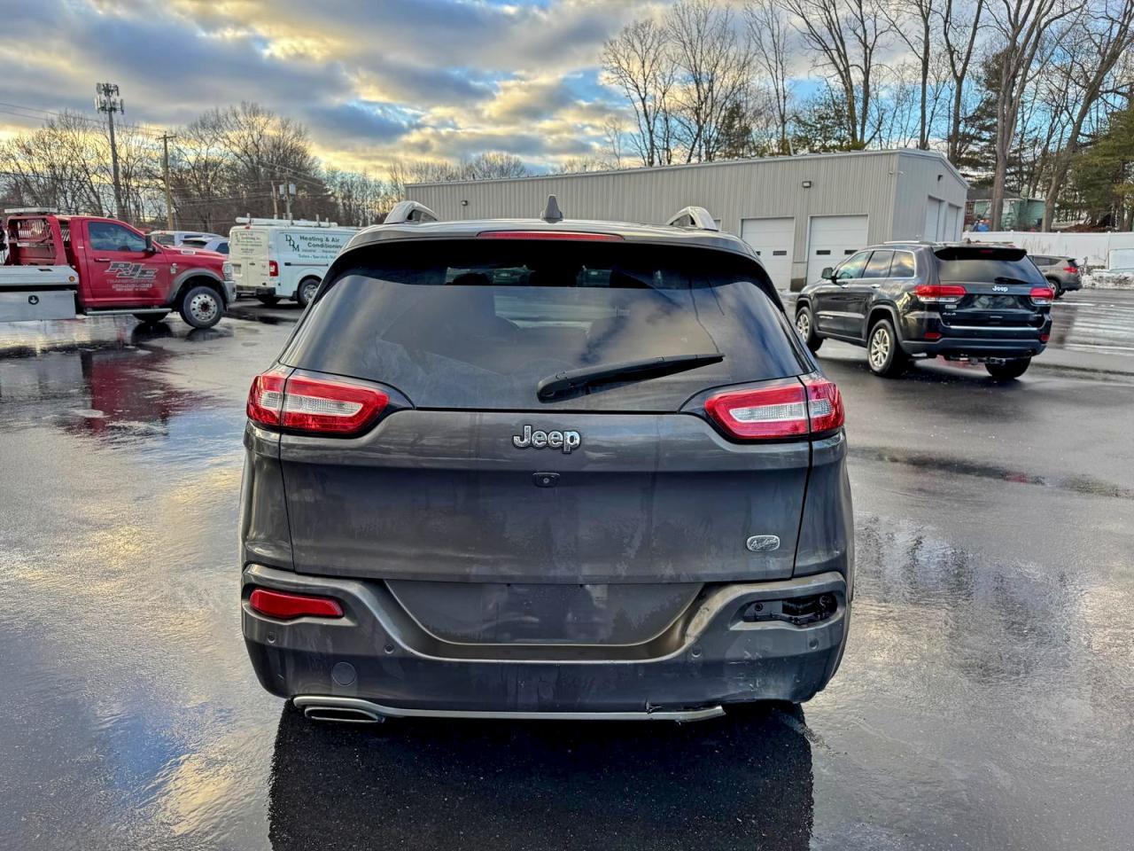 2018 JEEP CHEROKEE
