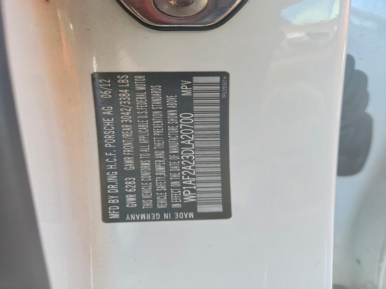 2013 PORSCHE CAYENNE