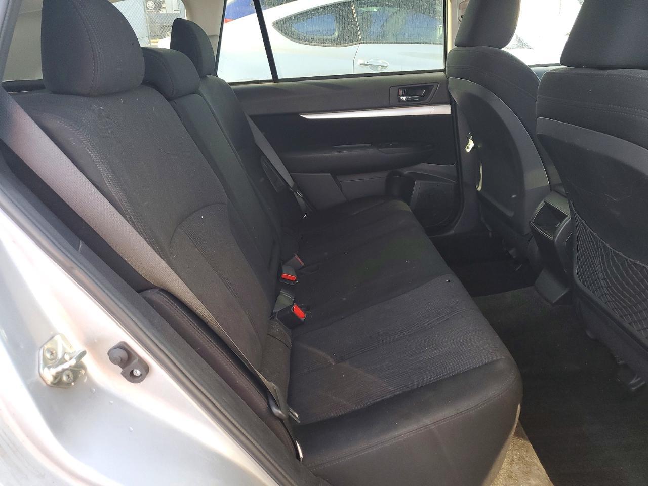 2014 SUBARU Outback