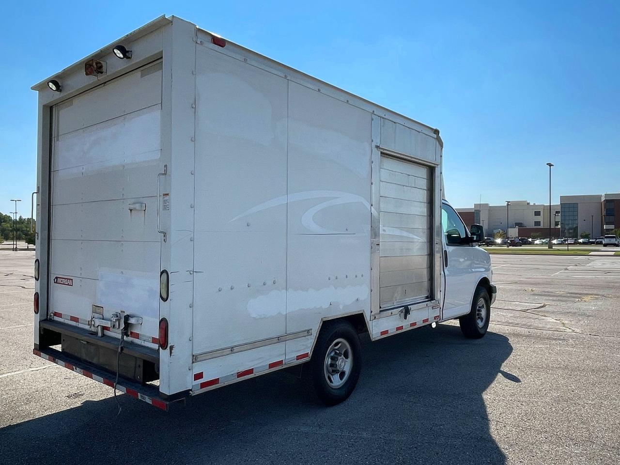 2019 CHEVROLET Express 3500