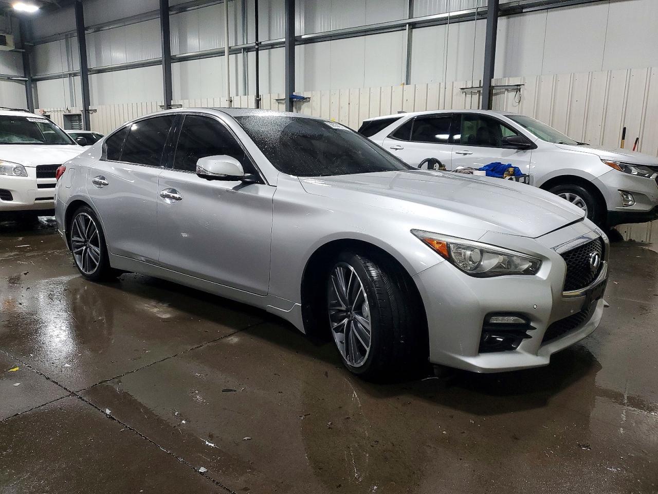 2014 INFINITI Q50