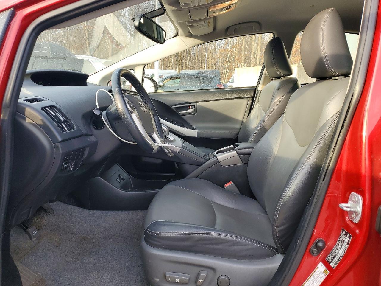 2015 TOYOTA PRIUS
