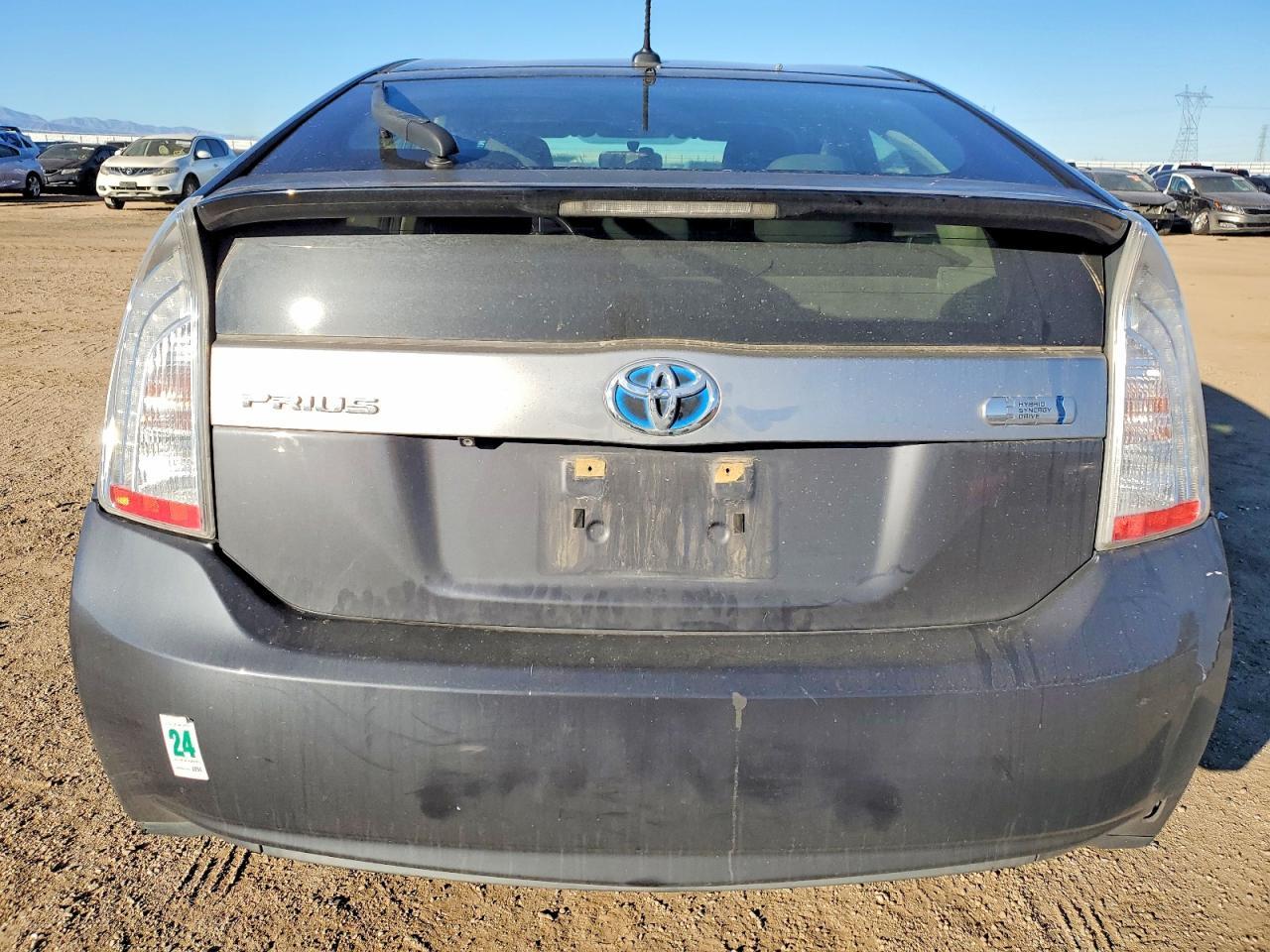2015 TOYOTA Prius Plug-In