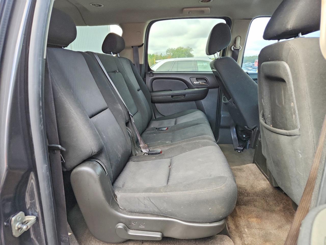2010 CHEVROLET Suburban