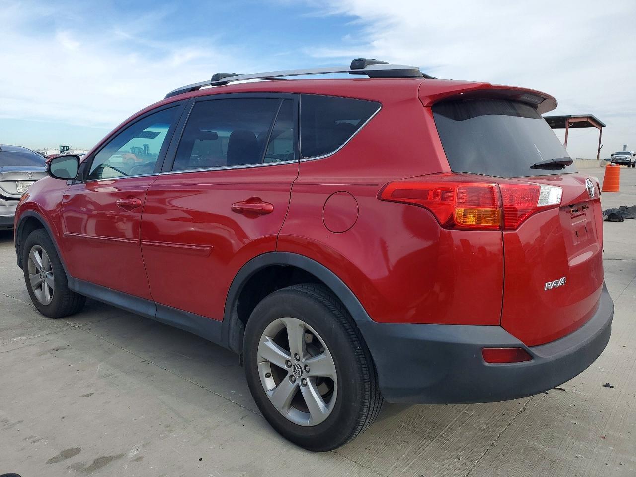 2015 TOYOTA RAV4