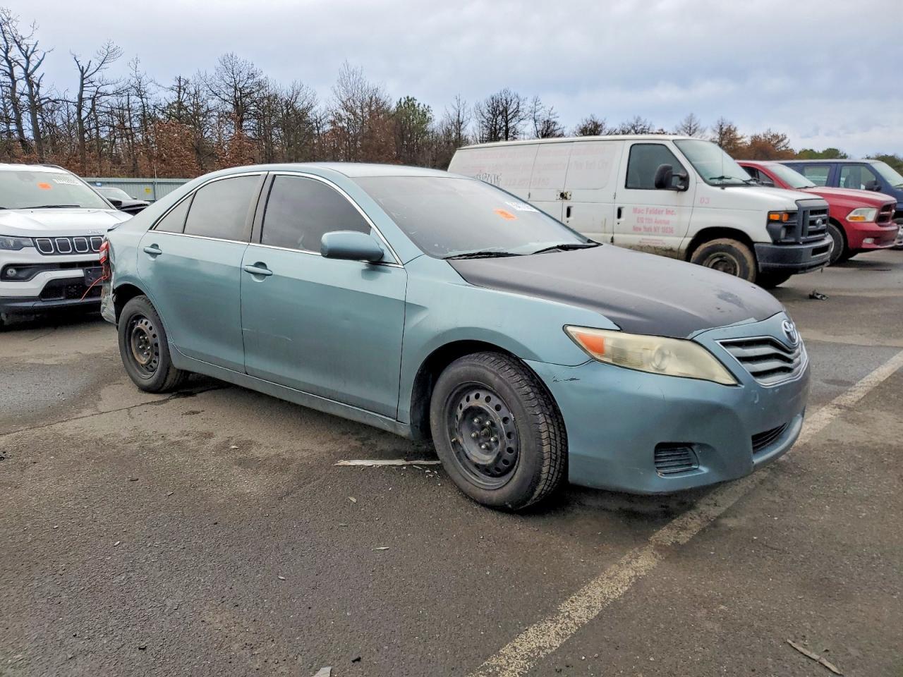 2011 TOYOTA CAMRY