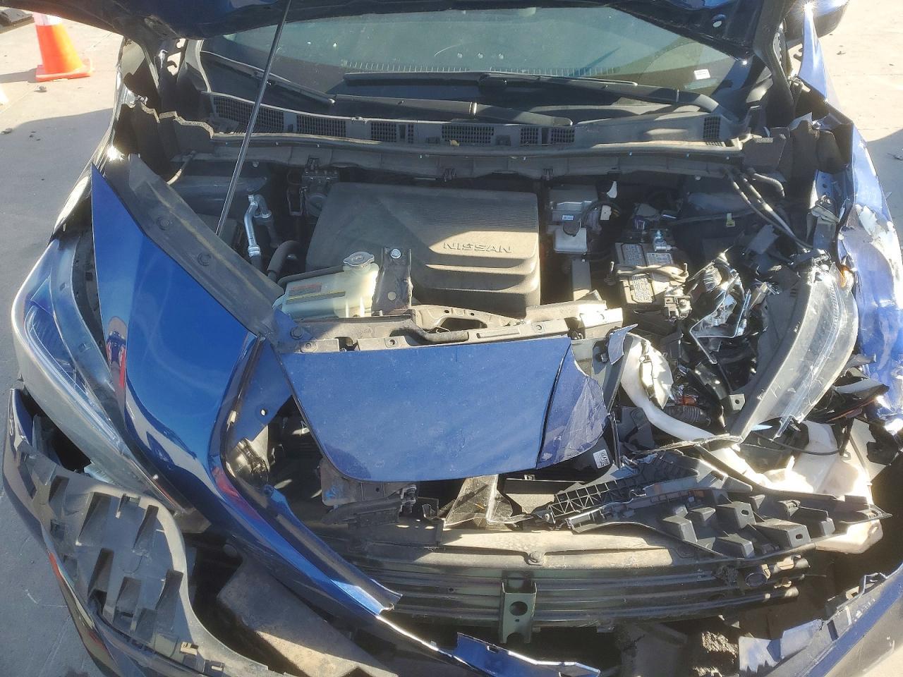 2023 NISSAN LEAF