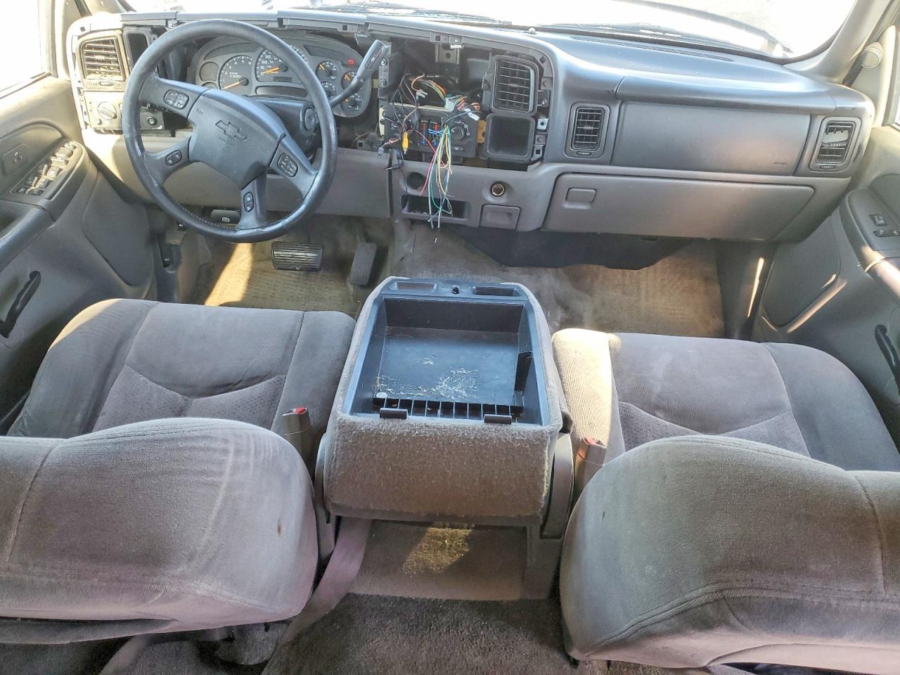 2003 CHEVROLET Suburban