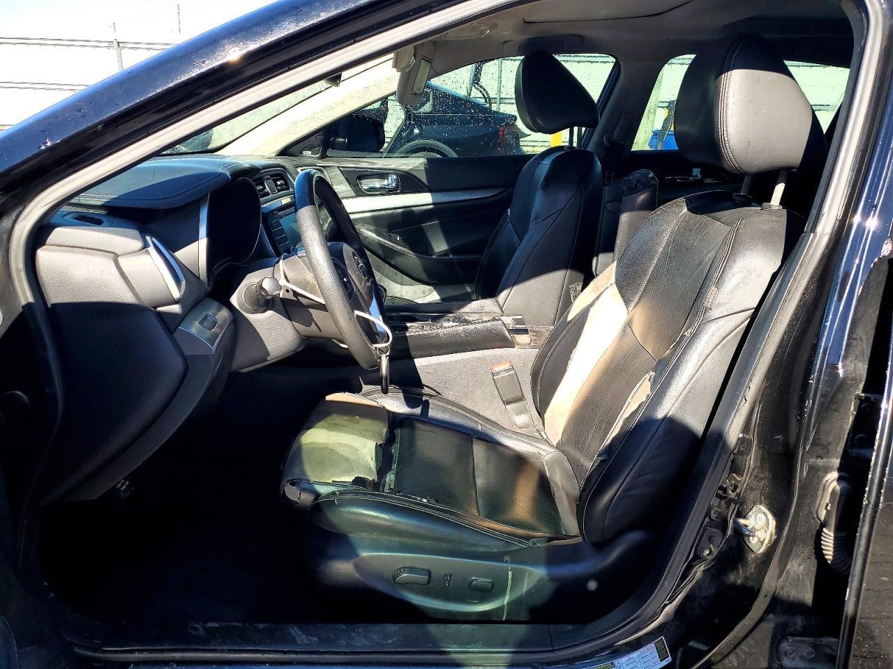 2017 NISSAN Maxima