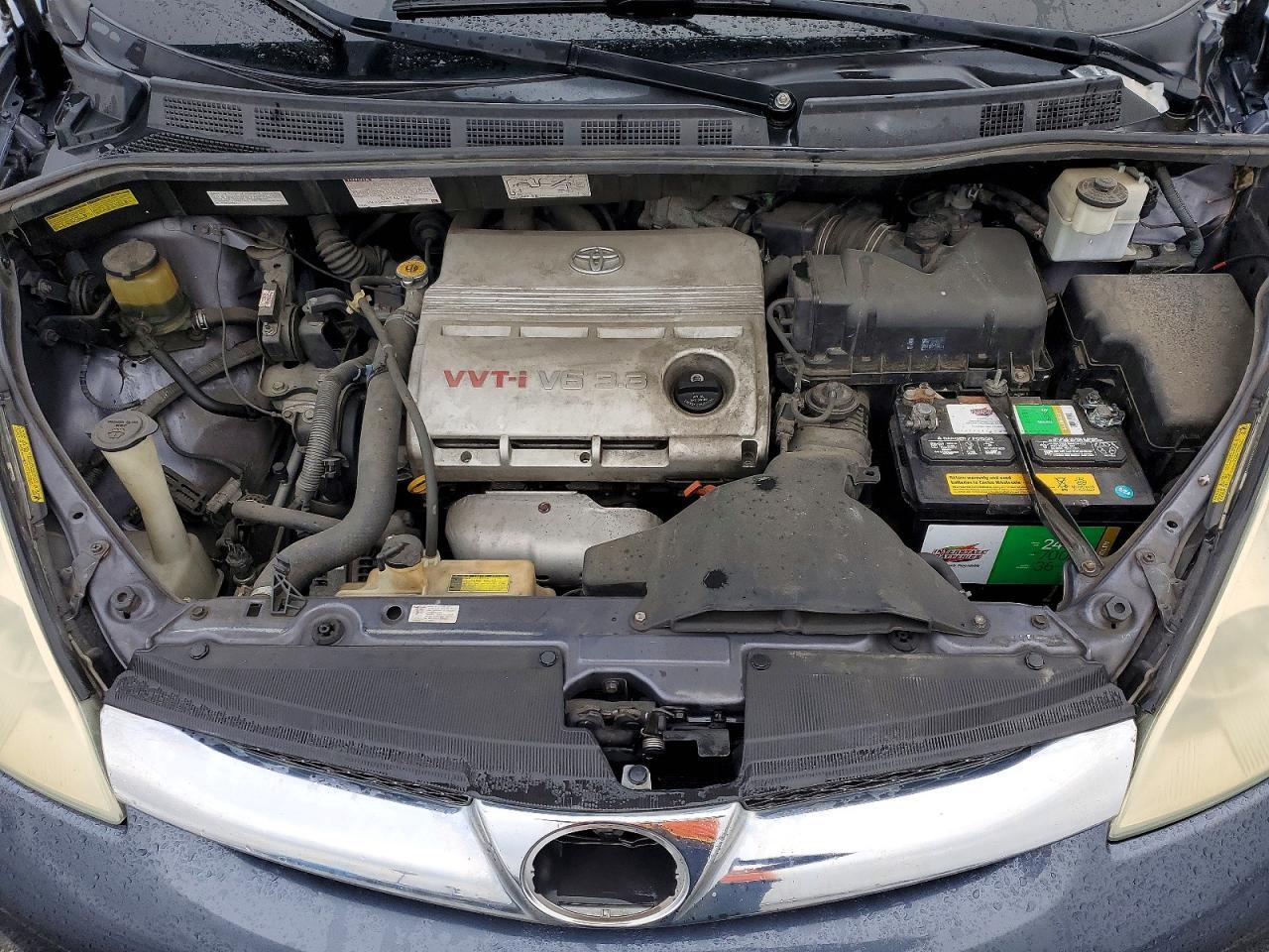 2006 TOYOTA SIENNA