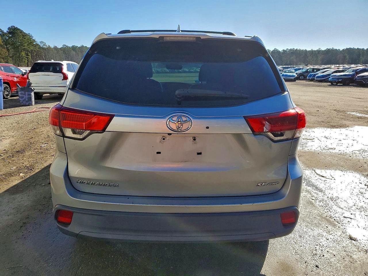 2017 TOYOTA HIGHLANDER