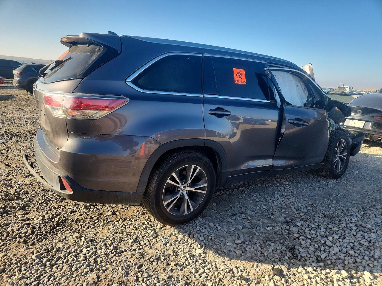 2016 TOYOTA HIGHLANDER