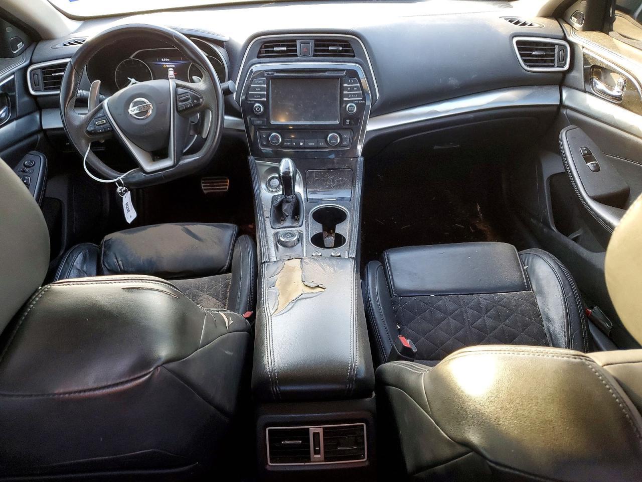 2017 NISSAN Maxima